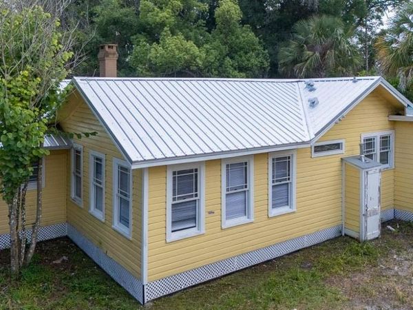 735 MONTREVILLE AVE, DELAND, FL 32724