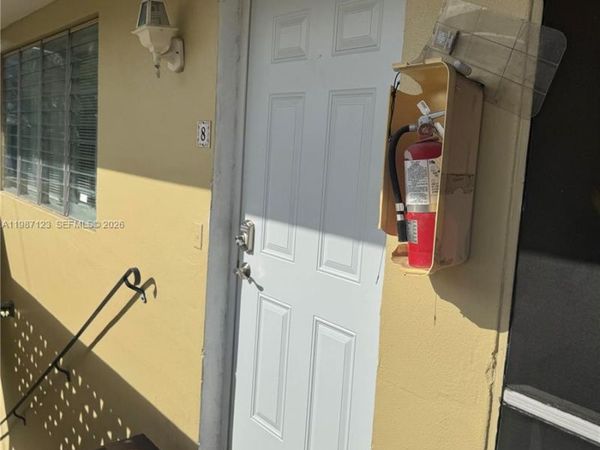 11945 NE 19th Dr , Unit 8, North Miami, FL 33181