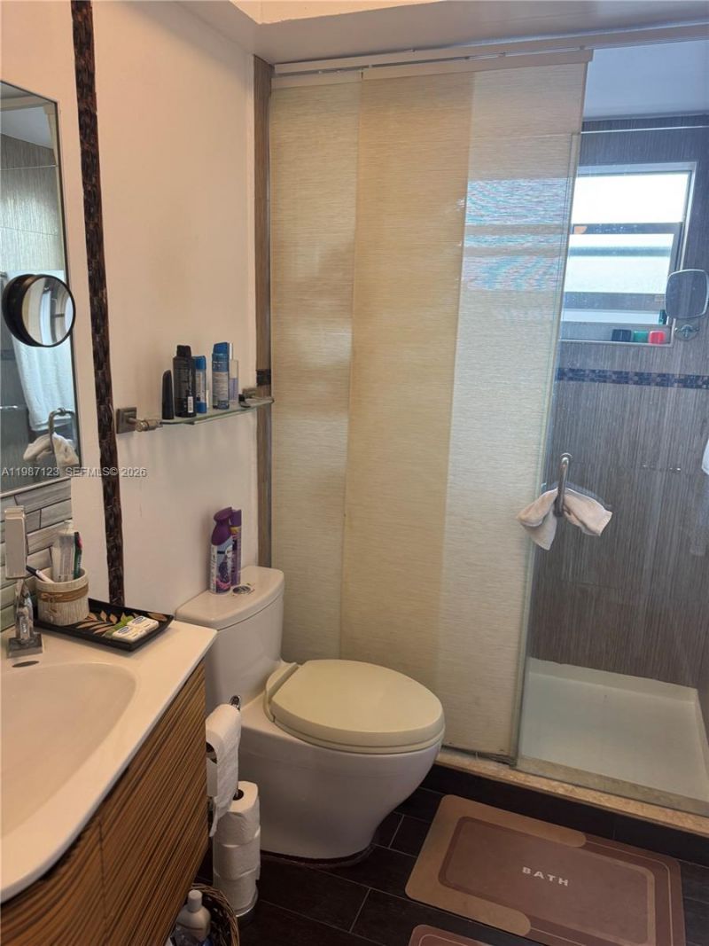 11945 NE 19th Dr , Unit 8, North Miami, FL 33181 Photo