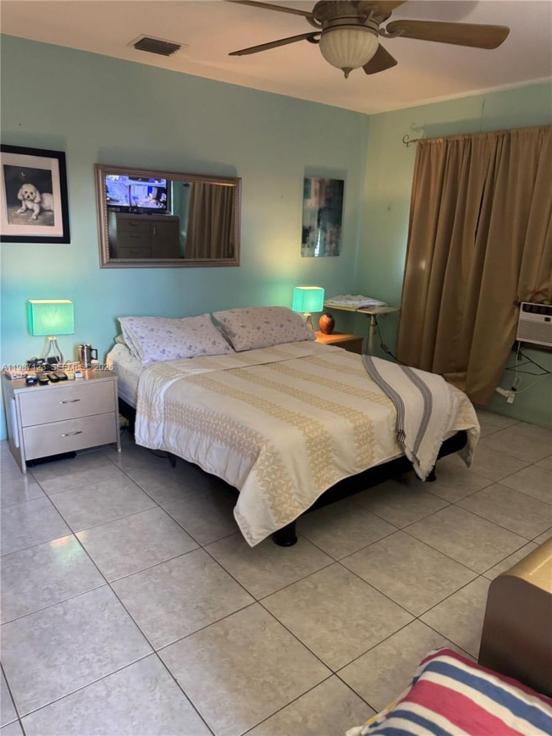 11945 NE 19th Dr , Unit 8, North Miami, FL 33181 Photo