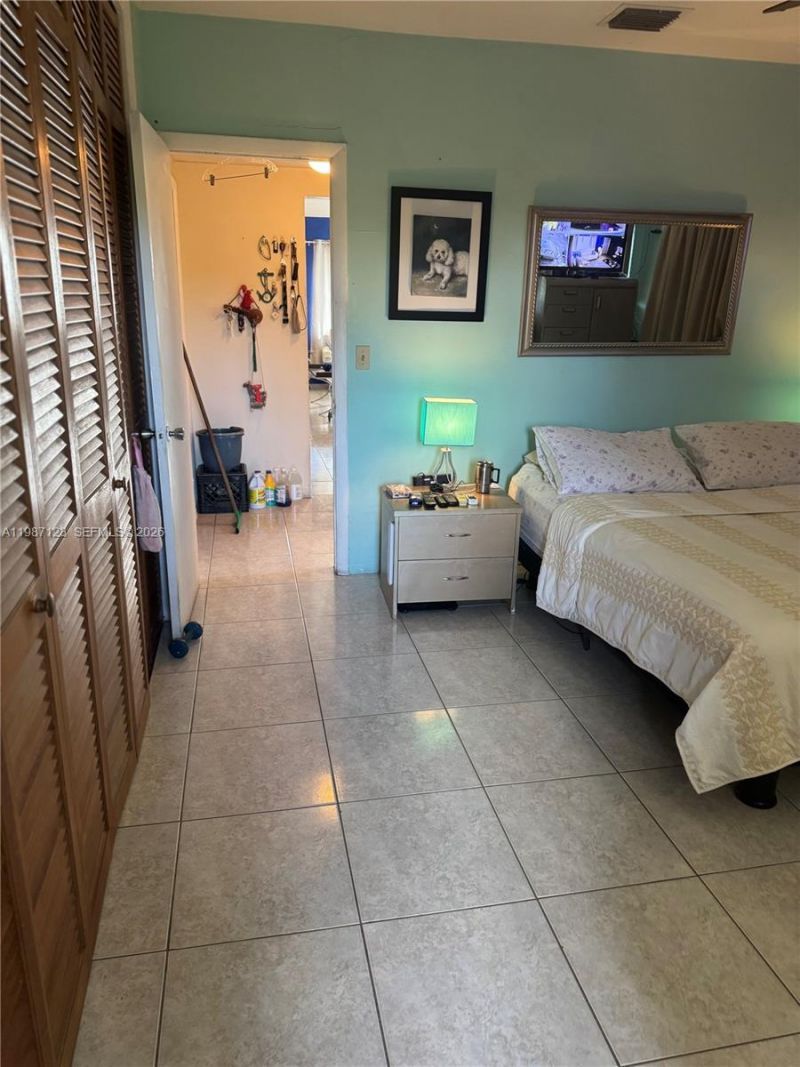 11945 NE 19th Dr , Unit 8, North Miami, FL 33181 Photo