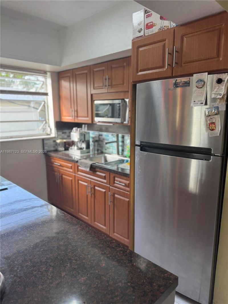 11945 NE 19th Dr , Unit 8, North Miami, FL 33181 Photo