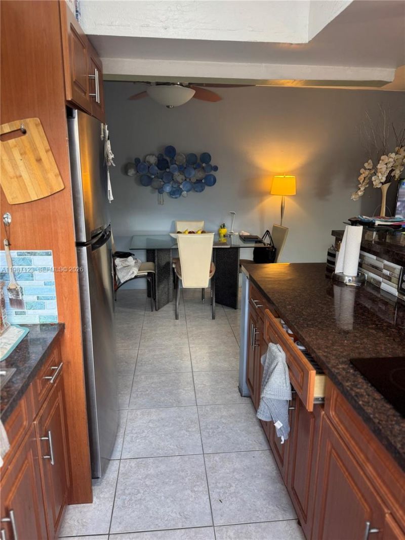 11945 NE 19th Dr , Unit 8, North Miami, FL 33181 Photo