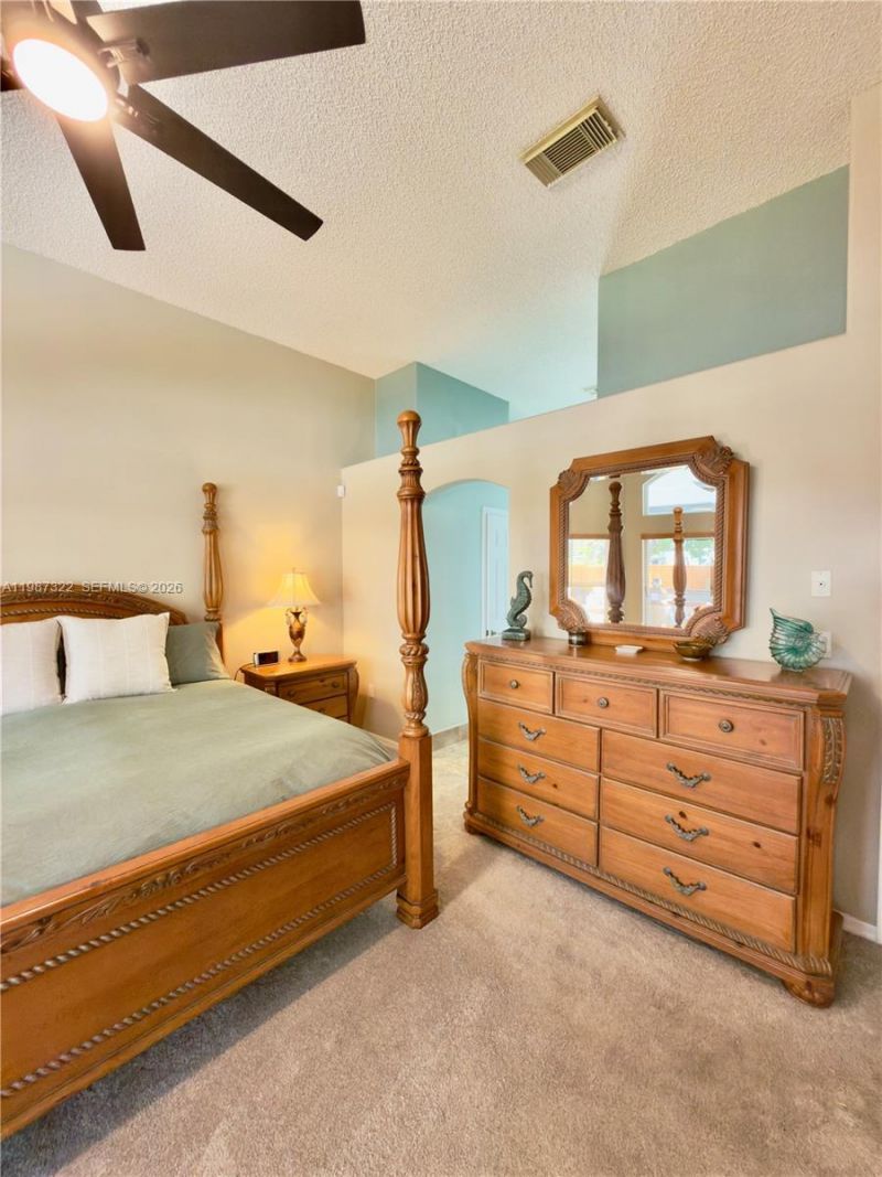 2319 NW 193rd Ave, Pembroke Pines, FL 33029 Photo