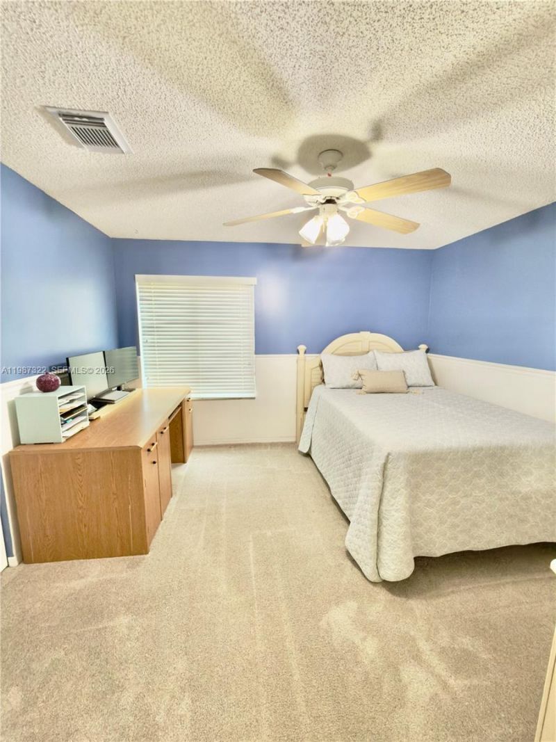 2319 NW 193rd Ave, Pembroke Pines, FL 33029 Photo