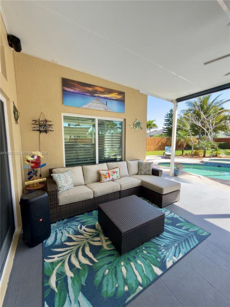 2319 NW 193rd Ave, Pembroke Pines, FL 33029 Photo