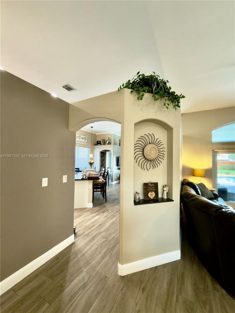 2319 NW 193rd Ave, Pembroke Pines, FL 33029 Photo