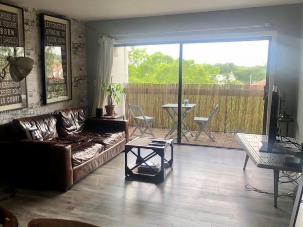 10317 NW 9th St Cir , Unit 507-9, Miami, FL 33172