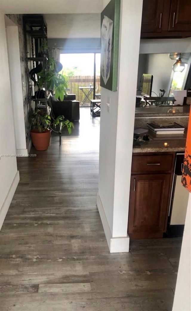 10317 NW 9th St Cir , Unit 507-9, Miami, FL 33172 Photo