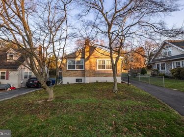 1136 BON AIR ROAD, HAVERTOWN, PA 19083