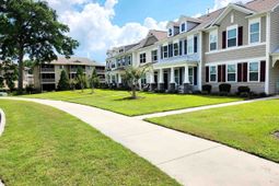 516 Papyrus Circle photo 4