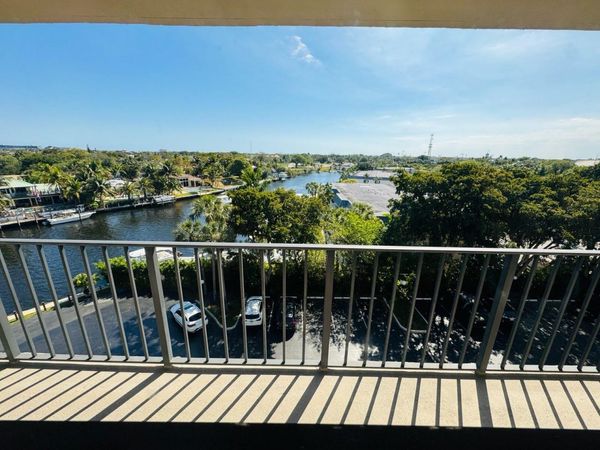 21 Royal Palm Way, Unit 6050, Boca Raton, FL 33432