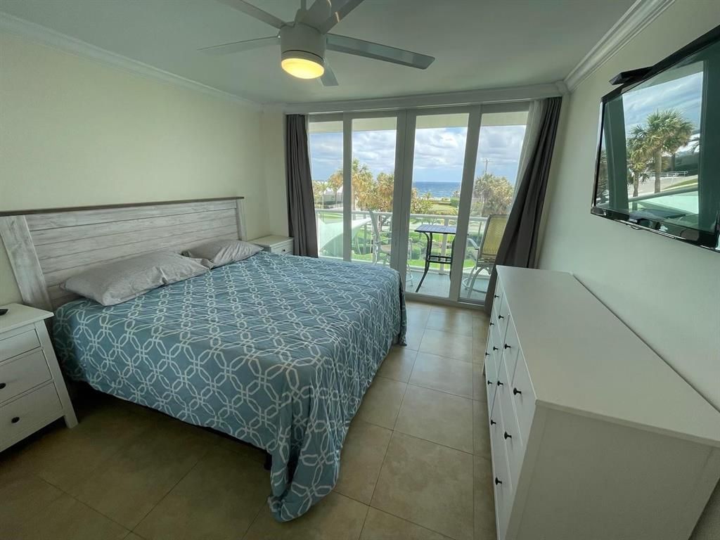 333 NE 21st Avenue, Unit 408, Deerfield Beach, FL 33441 Photo