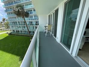 333 NE 21st Avenue, Unit 408, Deerfield Beach, FL 33441 Photo