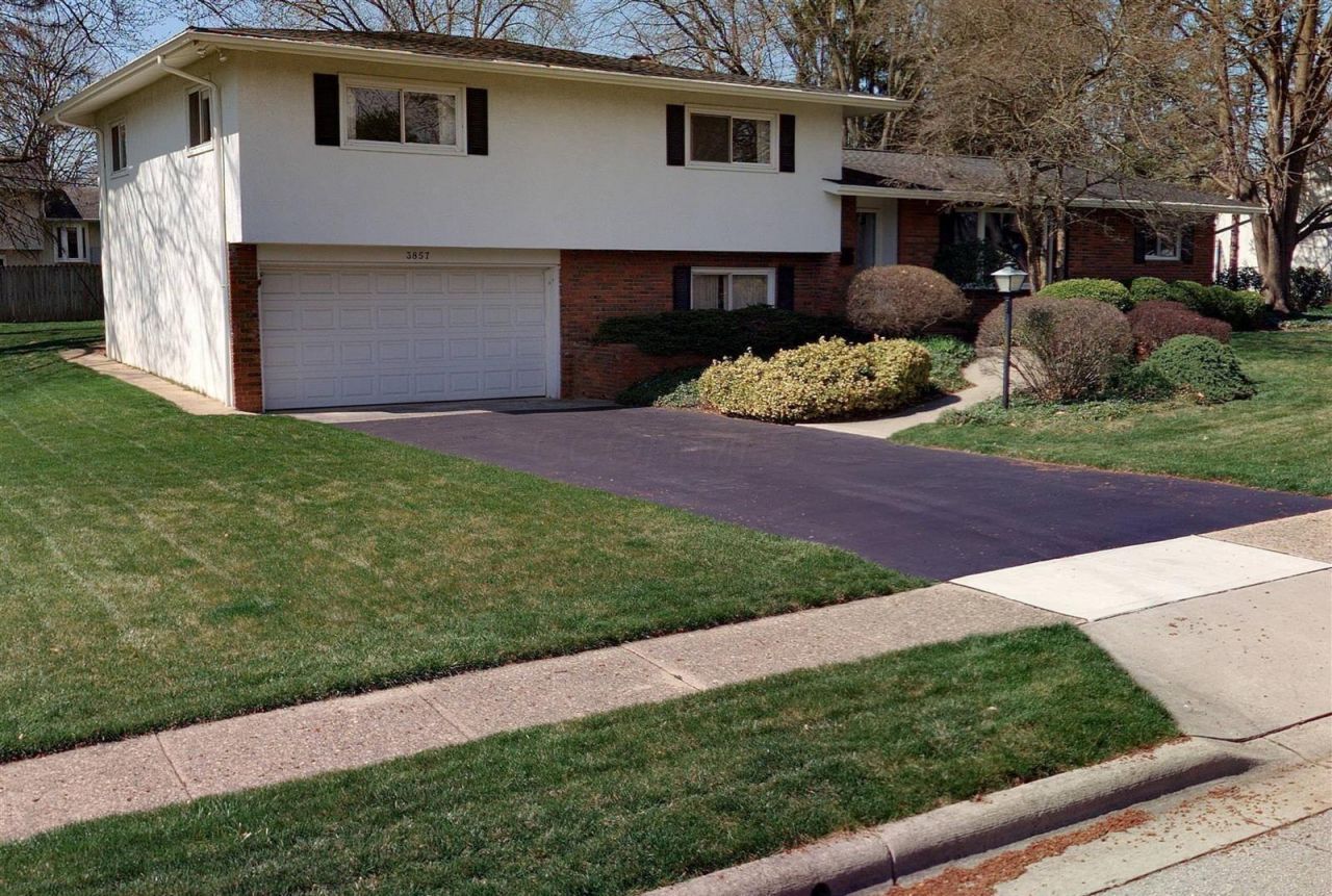 3857 Patricia Drive, Upper Arlington, OH 43220 Main Photo