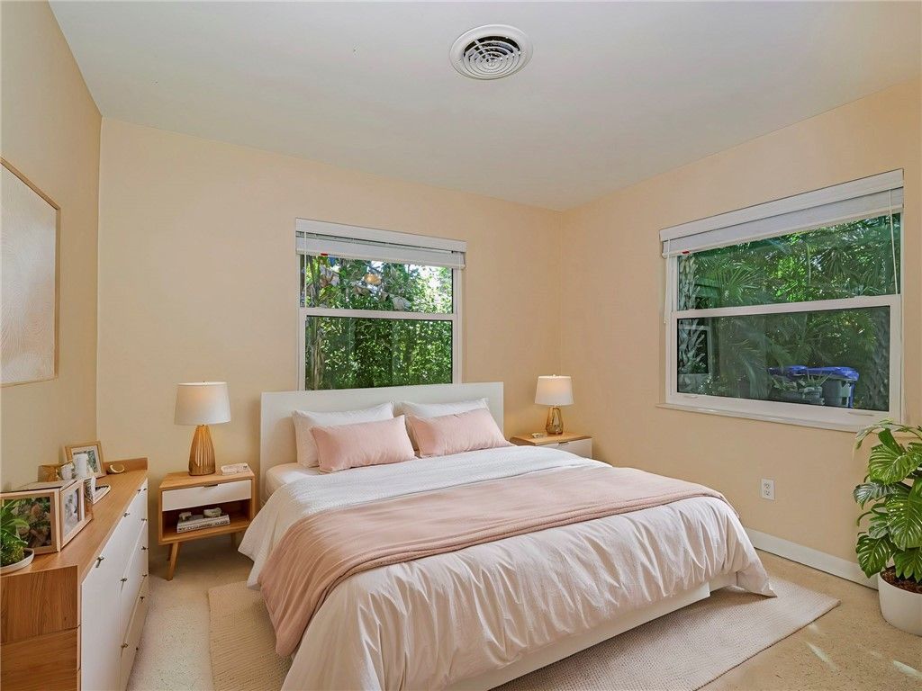 5008 Tradewinds Drive, Vero Beach, FL 32963 Photo