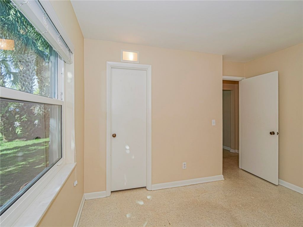 5008 Tradewinds Drive, Vero Beach, FL 32963 Photo
