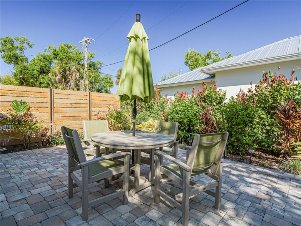 5008 Tradewinds Drive, Vero Beach, FL 32963 Photo