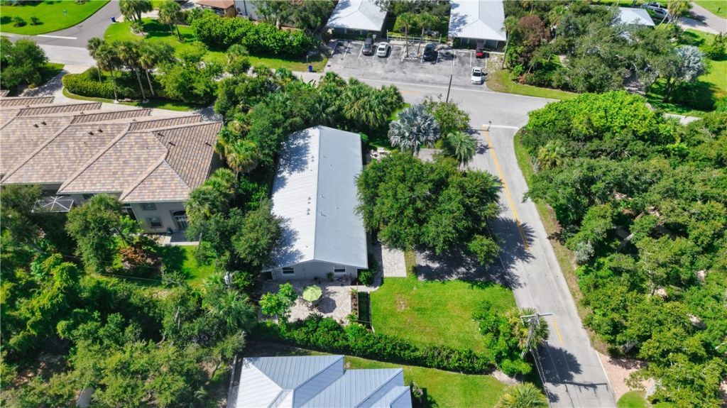 5008 Tradewinds Drive, Vero Beach, FL 32963 Photo