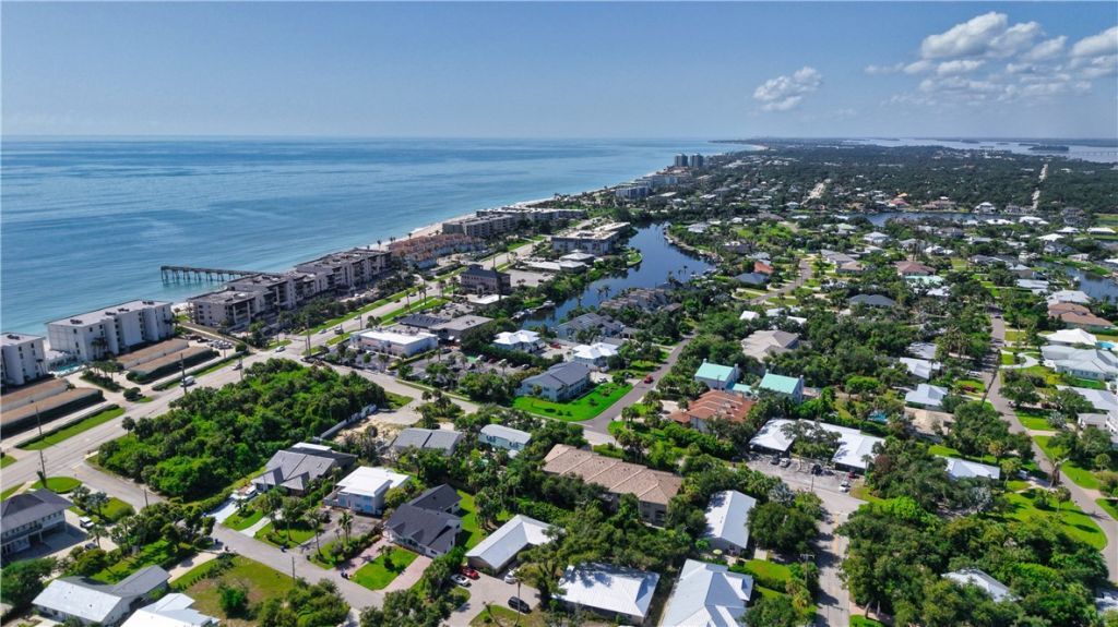 5008 Tradewinds Drive, Vero Beach, FL 32963 Photo