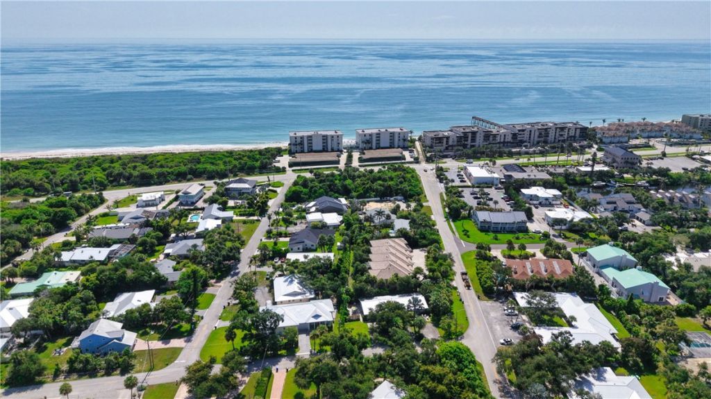 5008 Tradewinds Drive, Vero Beach, FL 32963 Photo
