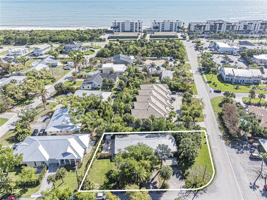 5008 Tradewinds Drive, Vero Beach, FL 32963 Photo
