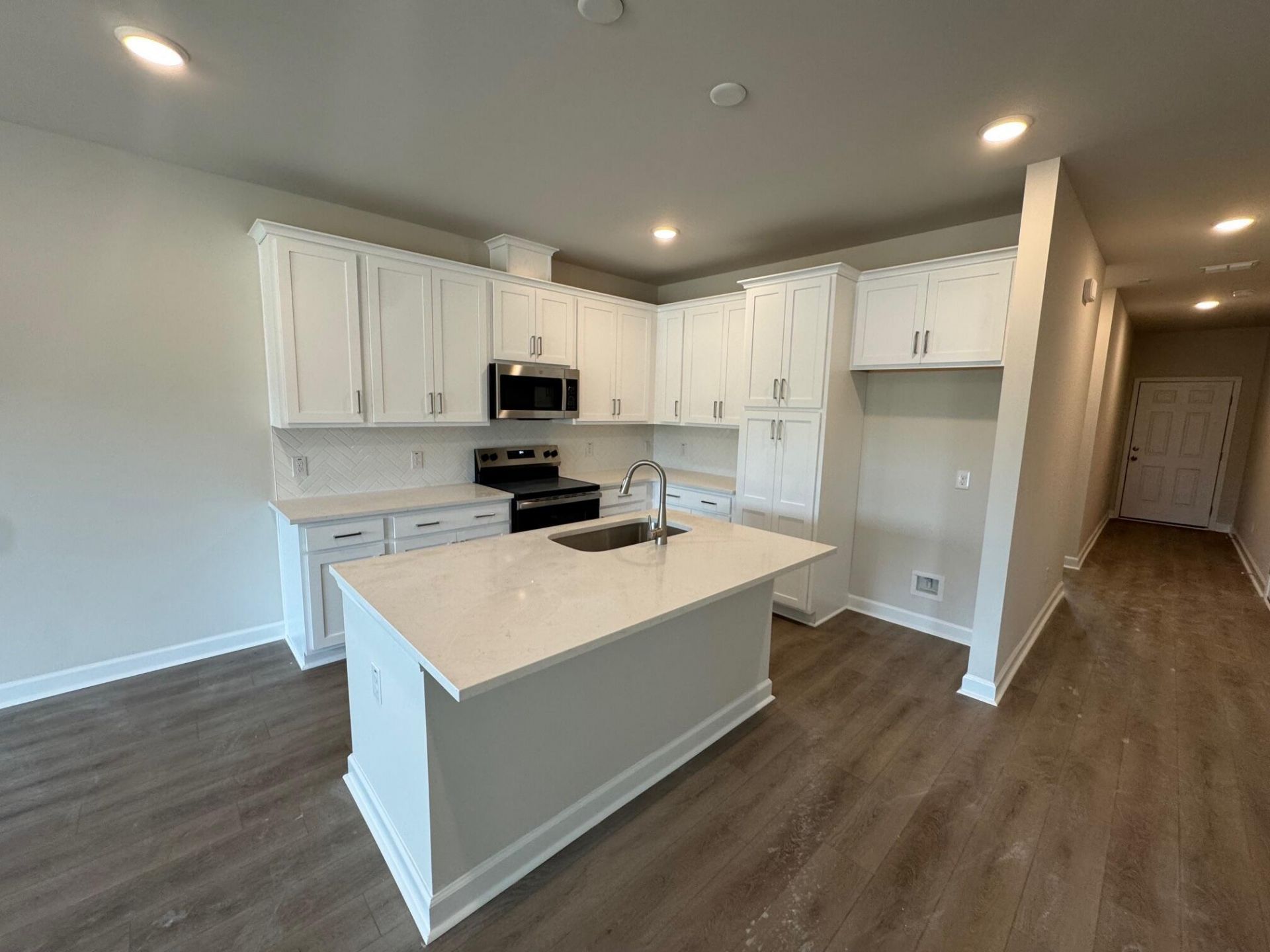 5051 Blackberry Lane Lane Photo 6