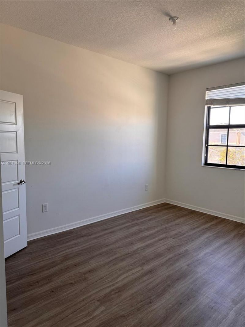 772 NE 191st Ter , Miami, FL 33179 Photo