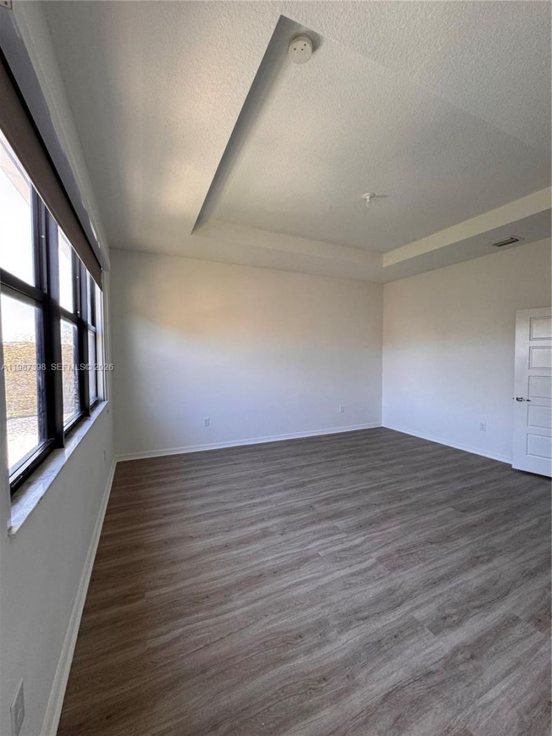 772 NE 191st Ter , Miami, FL 33179 Photo