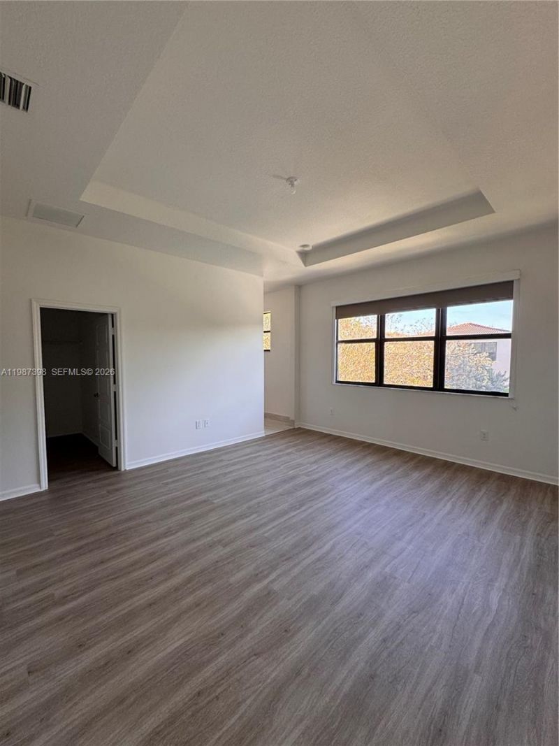 772 NE 191st Ter , Miami, FL 33179 Photo