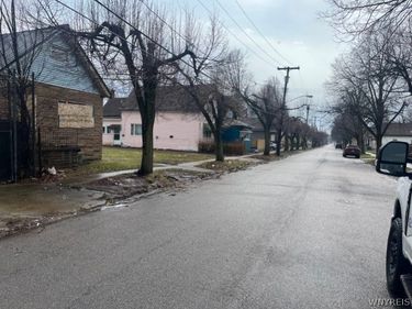 145 Strauss Street , Buffalo, NY 14212