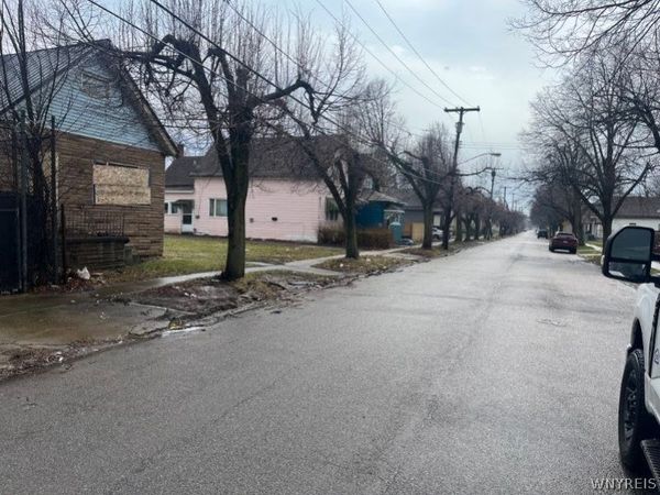 145 Strauss Street , Buffalo, NY 14212