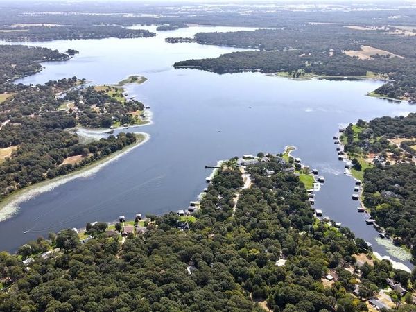 5449 Impala Point Drive, Athens, TX 75752