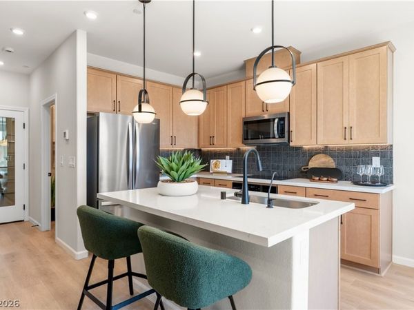 1951 Hydrangea Place, Las Vegas, NV 89106