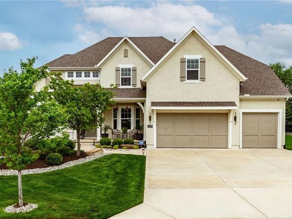 14399 S Parkhill Street, Olathe, KS 66062