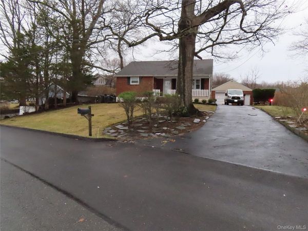 3 Birch Street , Airmont, NY 10952