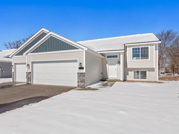 6657 Granby Street , North Branch, MN 55056