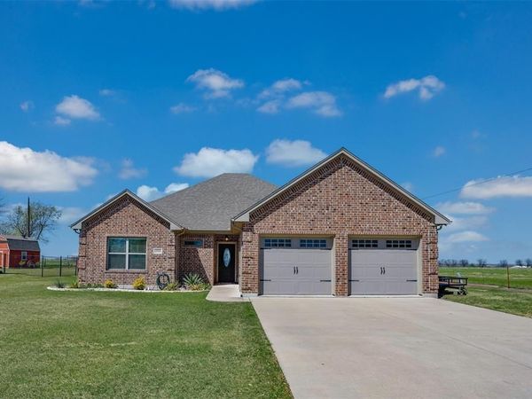 2008 Stanford Drive, Gainesville, TX 76240