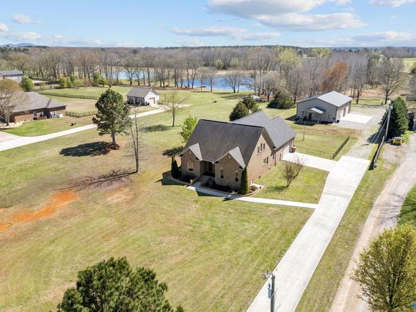 25558 Bain Road, Athens, AL 35613