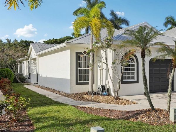 10709 Pelican Drive, Wellington, FL 33414