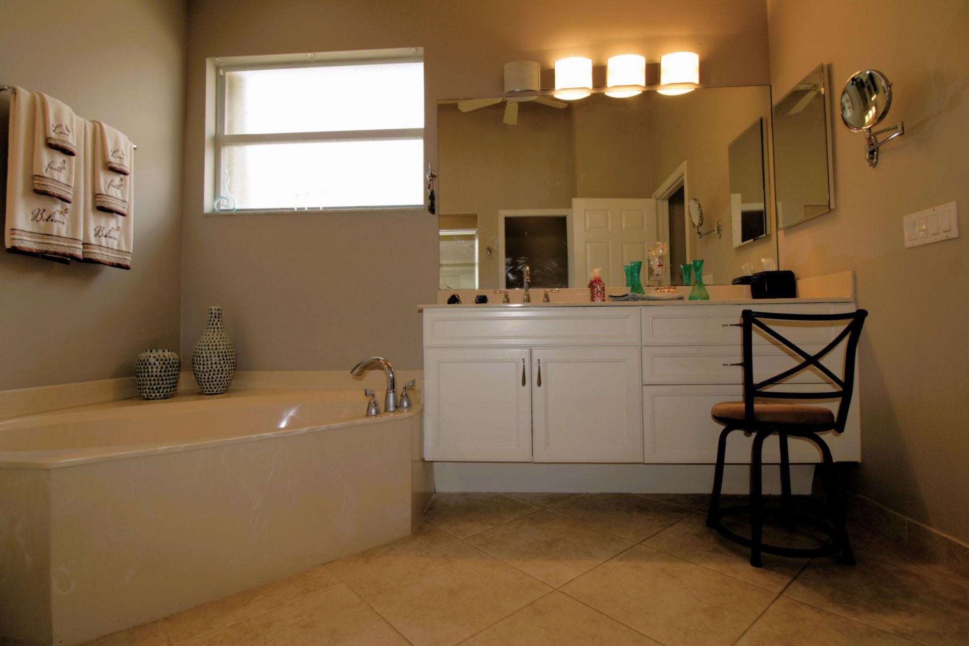 362 NW Sunview Way, Port Saint Lucie, FL 34986 Photo