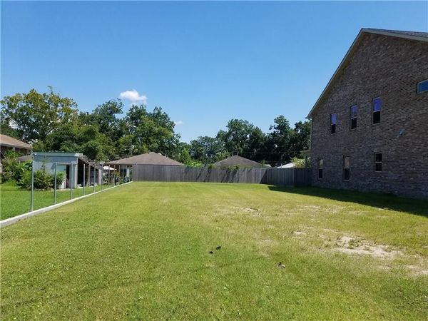 FLORIDA Street , River Ridge, LA 70123