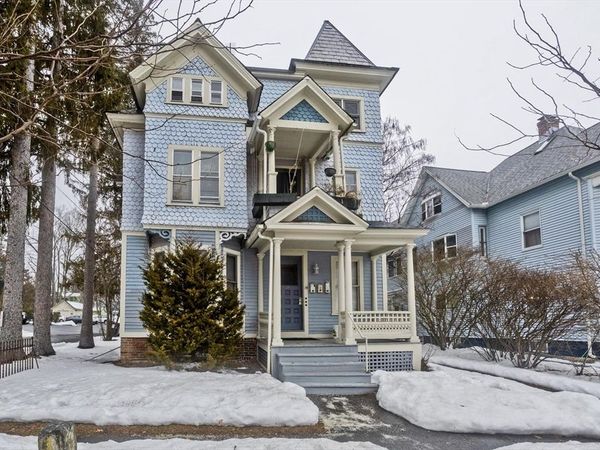 19 Trumbull Rd, Northampton, MA 01060