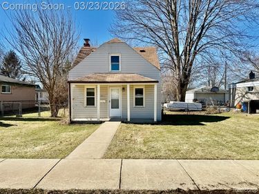 12111 Leverne, Redford Twp, MI 48239