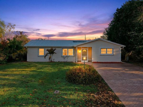 2315 NE 19th Court, Jensen Beach, FL 34957