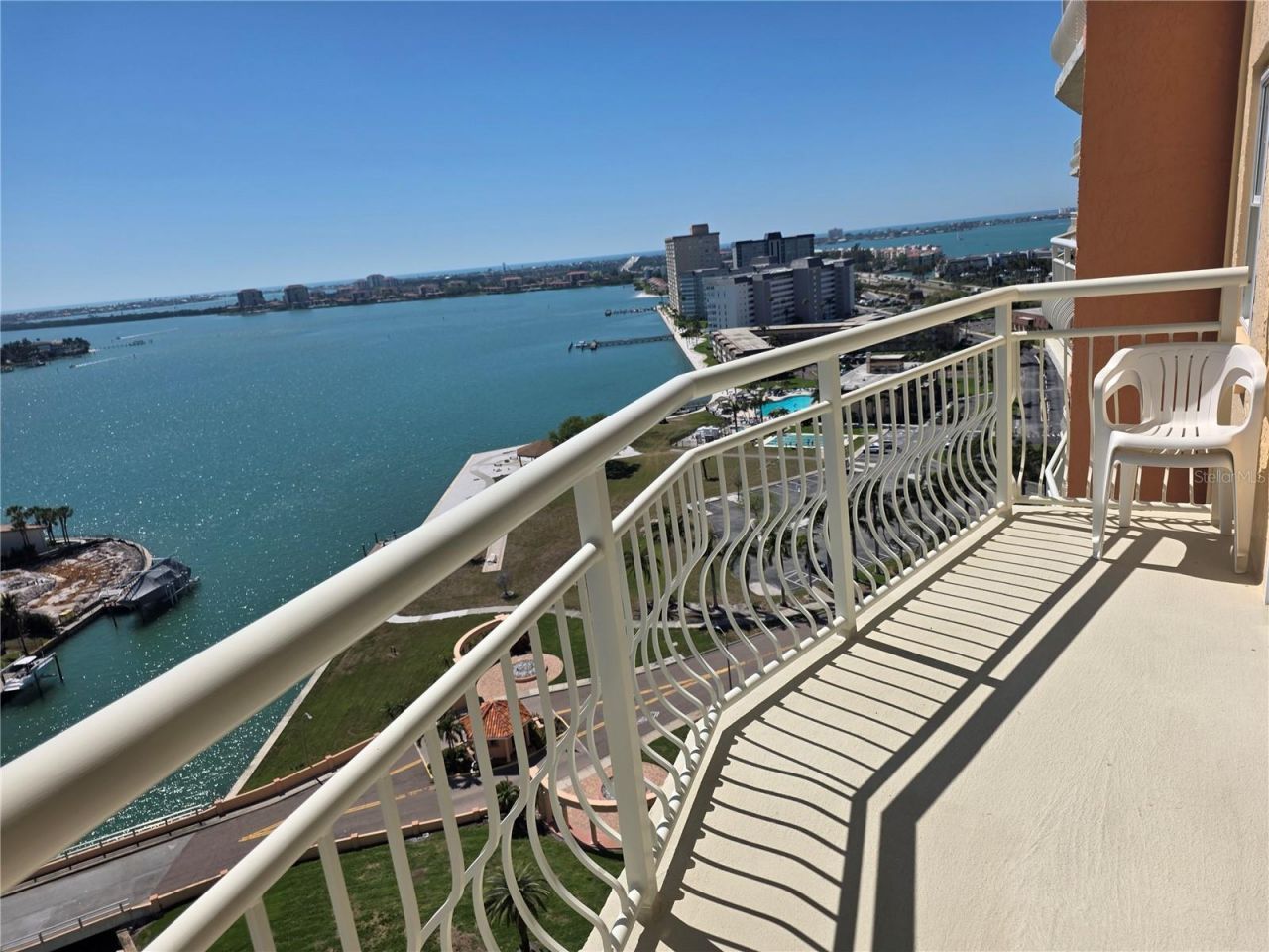 4900 Brittany Drive S, Unit 1706, Saint Petersburg, FL 33715 Photo