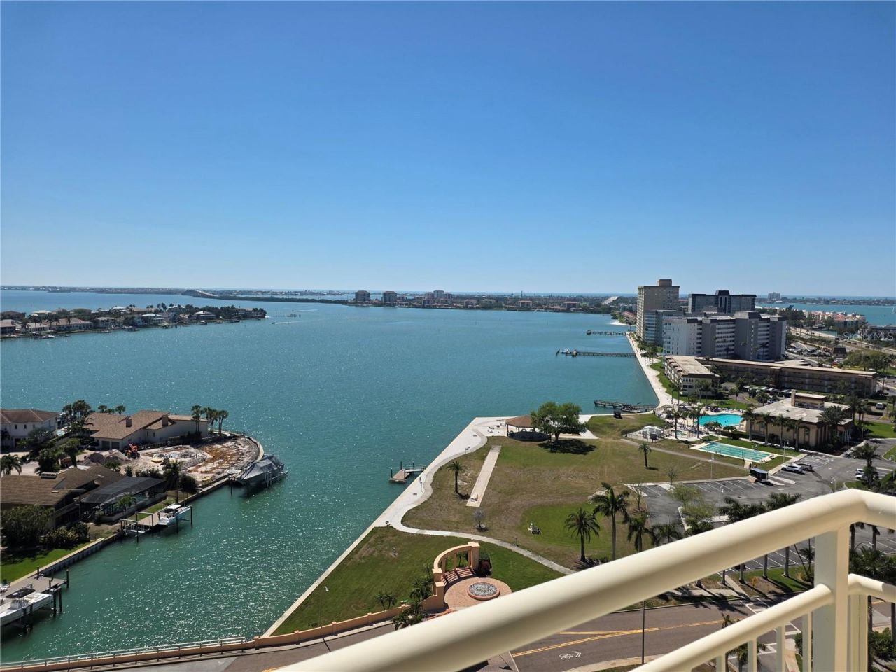 4900 Brittany Drive S, Unit 1706, Saint Petersburg, FL 33715 Photo