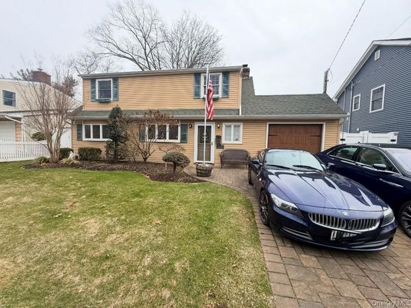 85 Riverside Avenue, Massapequa, NY 11758