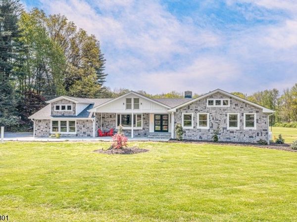 17 Yardley Rd, Mendham, NJ 07945