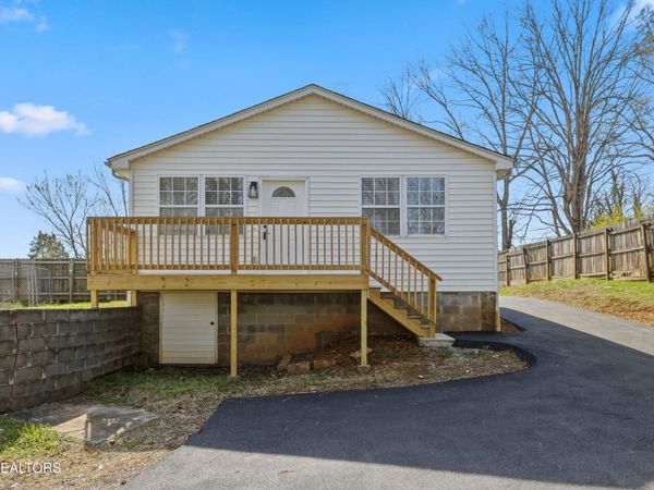 4212 Garnet Drive, Knoxville, TN 37919